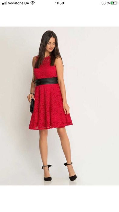 Сукня червона святкова