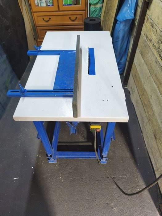 Sprzedam piłę stołową " cyrkularka ".