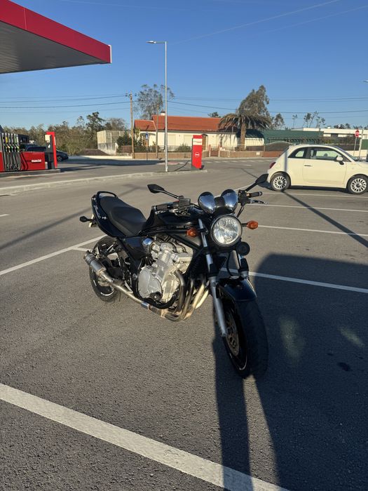 Suzuki bandit 600. 2002