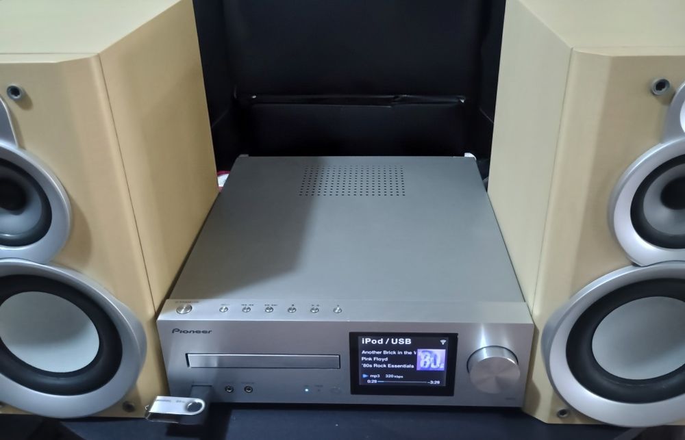 Pioneer HM72  Hi-Fi сетевой CD ресивер