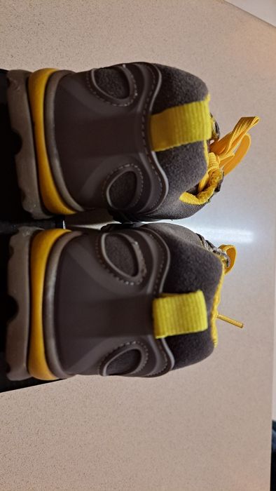 Ténis calçado protecção EPI NOVOS nunca usados Tam 36