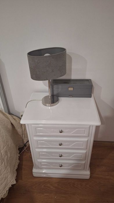 Cama de casal de 1 metro e 35 cm