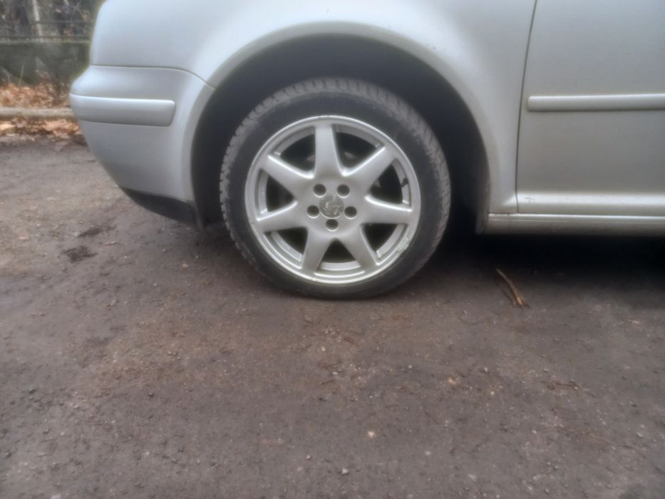 Продам  резину continental