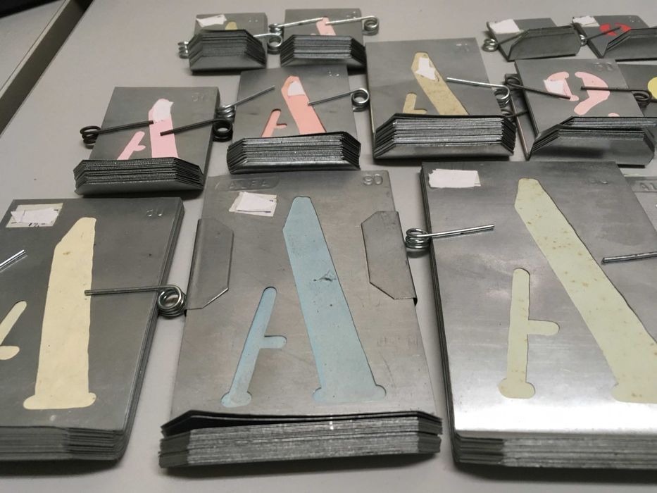 Abcedário ou numerário de Zinco