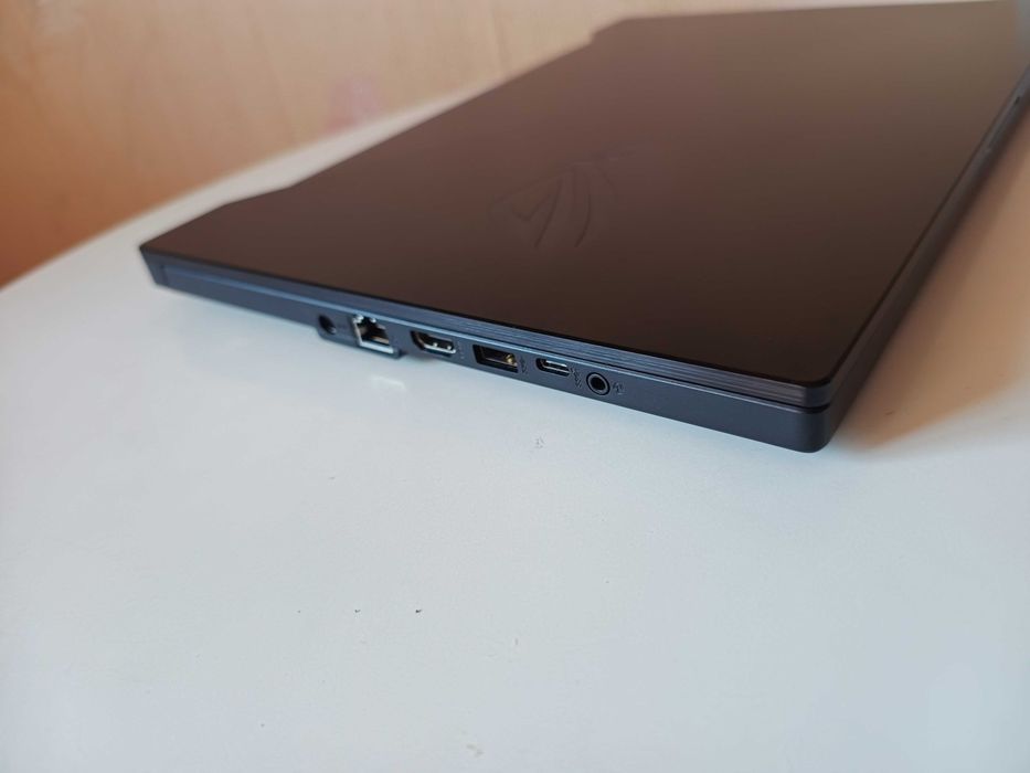 ASUS Zephyrus G GU502DU Ryzen 7-3750H 16Gb GTX1660Ti max-Q 6Gb SSD512Gb 120Hz
