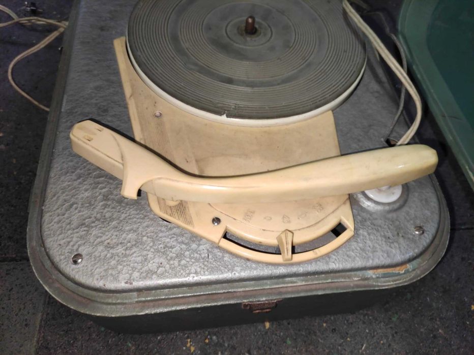 Gramofon Bambino adapter Fonica PRL na części