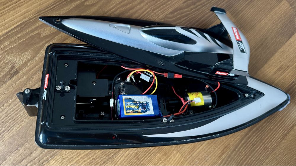 Швидкісний катер Carrera RC