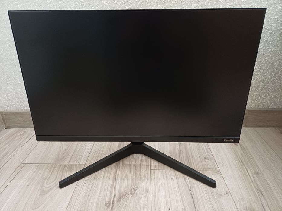 Монітор SAMSUNG 24"