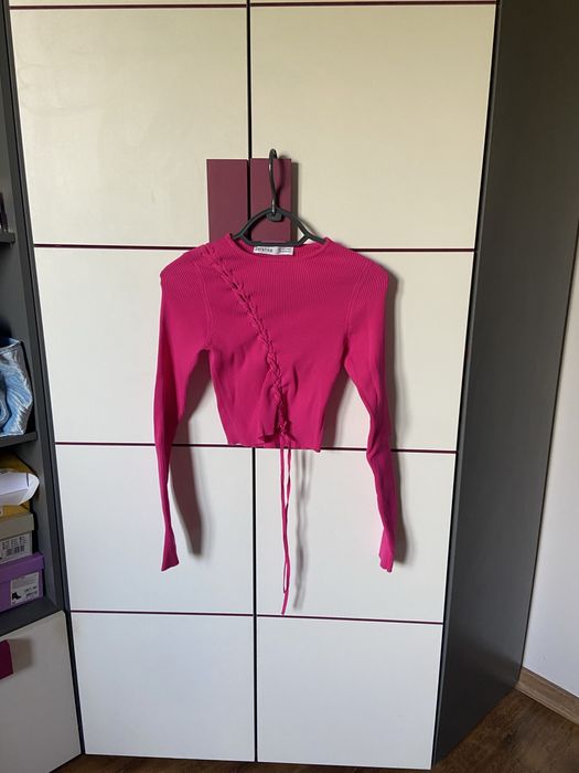 Różowy Sweterek Bershka M Neonowy Viral Coquette Hit Jesień