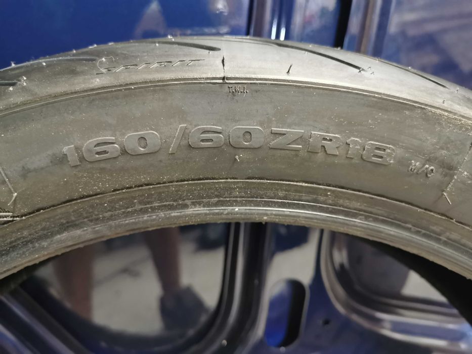 Pneu Avon 160.60r18