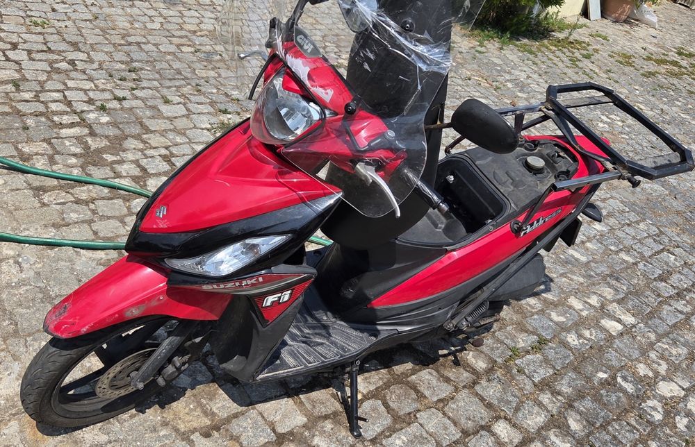 Vendo Motos 125  suzuki ou  sym