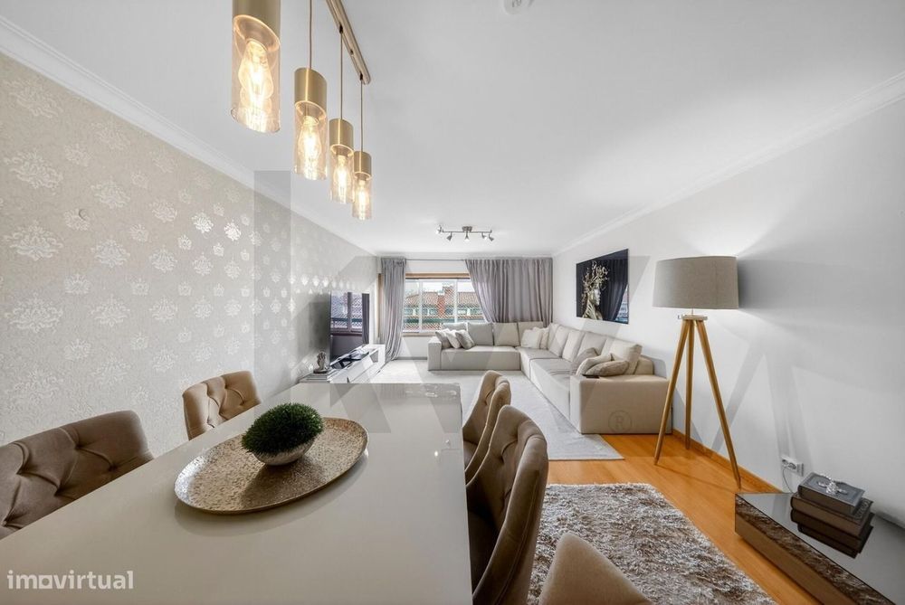 T3 com 129,50 m2 | 2 lugares de garagem | Arrecadação | Elevador