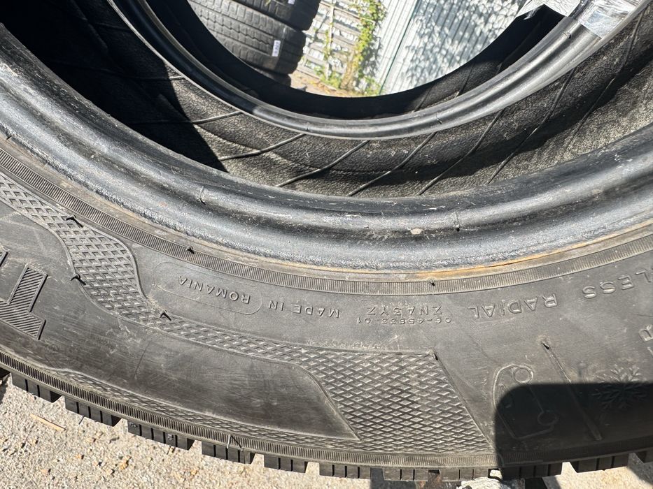 Шини зимові 2шт 215/70 R15 C Kleber TransPro 4s