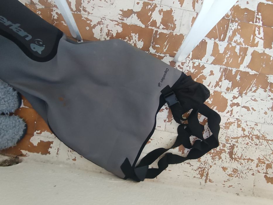 Wader de pesca Caperlan 42-43 tam.em neoprene termicoda marca , uma ma