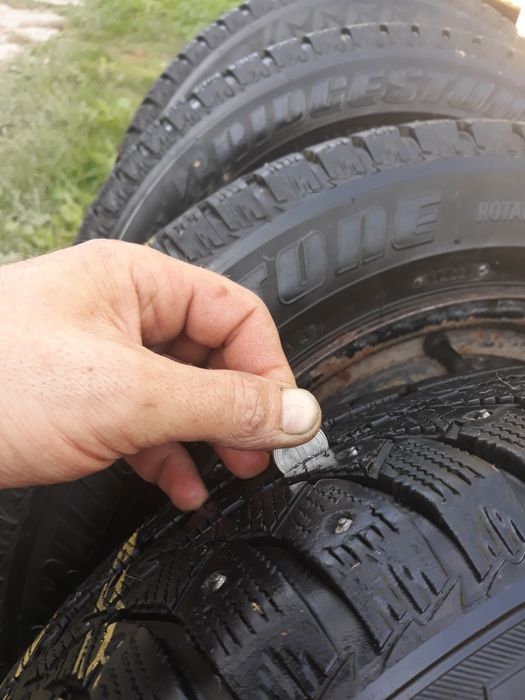 175/65/14 Bridgestone ice cruiser на дисках