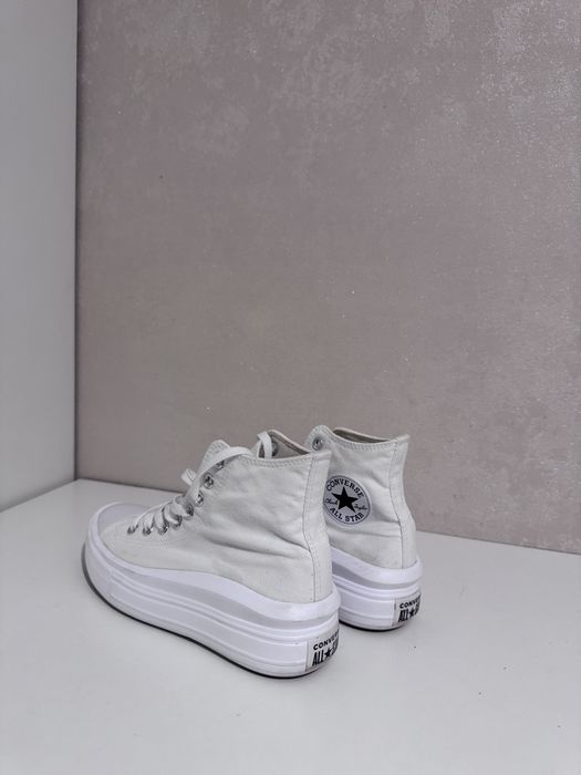 Converse білі,на високій підошві