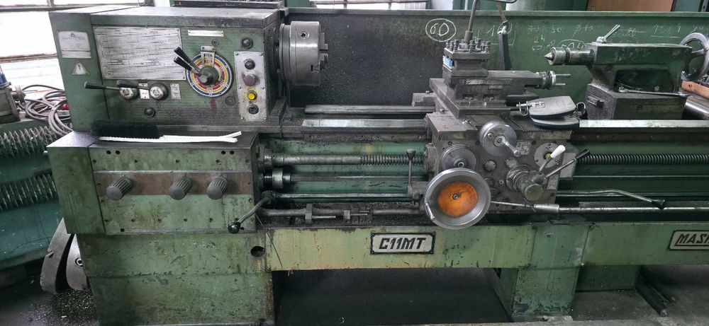 Tokarka uniwersalna MASCHSTROJ C11MT