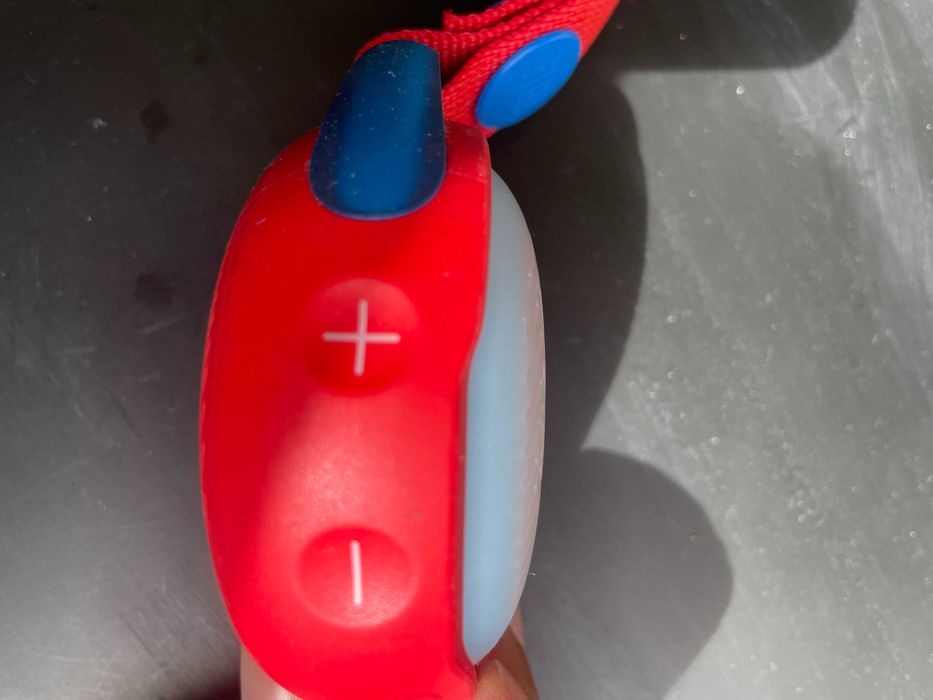 JBL JR POP – Coluna Bluetooth portátil à prova d'água com led