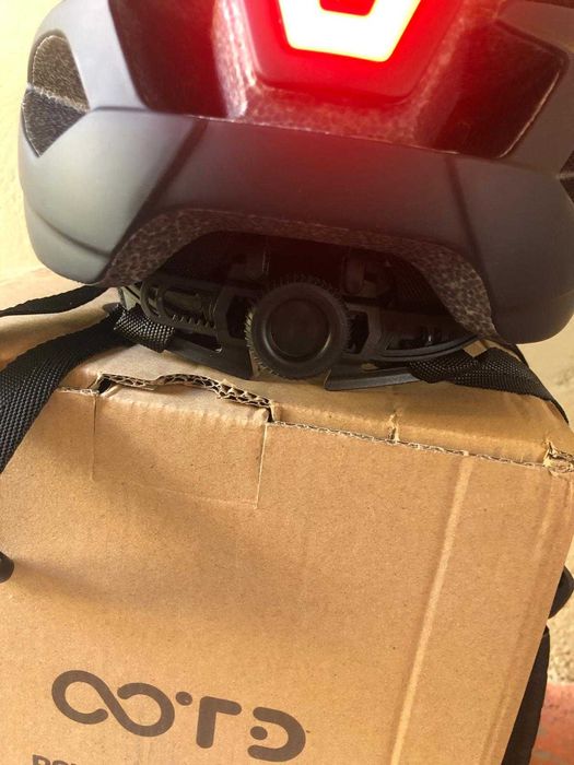 Capacete Ootd para bicicleta/Trotinete novo