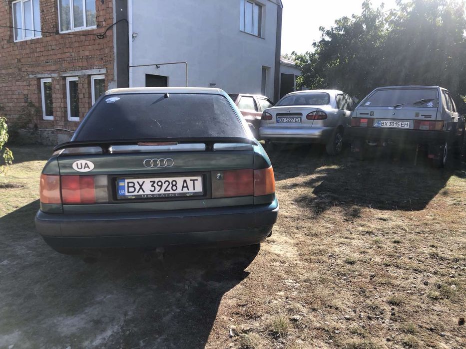 Продам Ауді 100