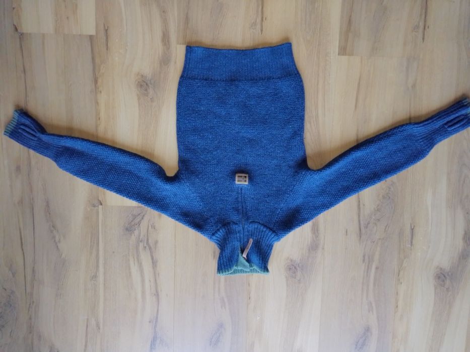 Vikafjel sweterek wełniany rozm.10