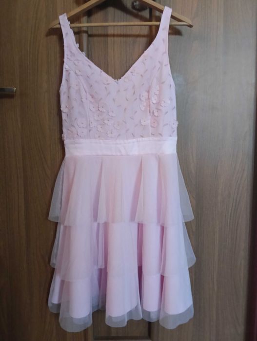 Sukienka różowa imprezowa