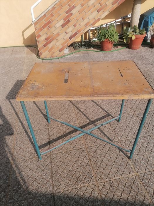 Banca de trabalho em ferro