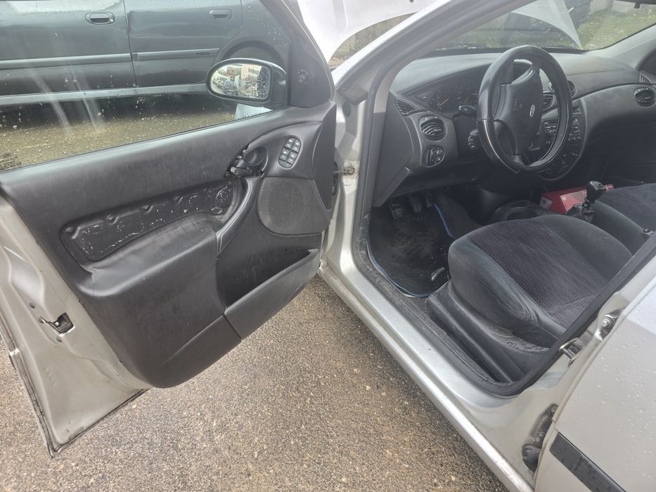 Carrinha impecável do motor