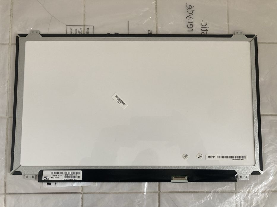 Ecran slim 15.6” LG para portatil LP156WF4