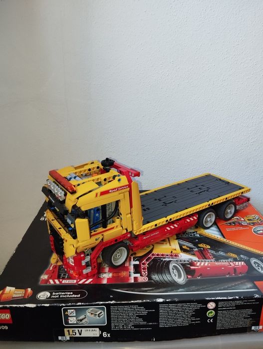 LEGO Technic Flatbed Truck 8109