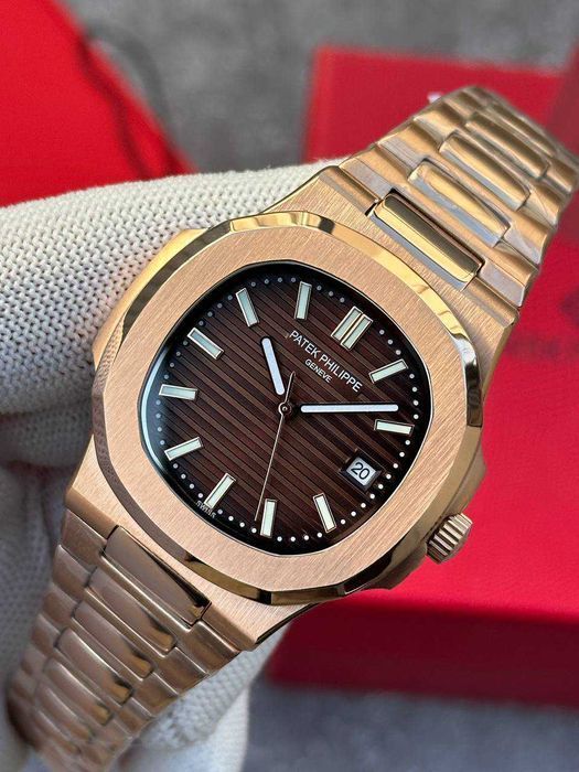 Швейцарские часы Patek Philippe Nautilus Rose Gold