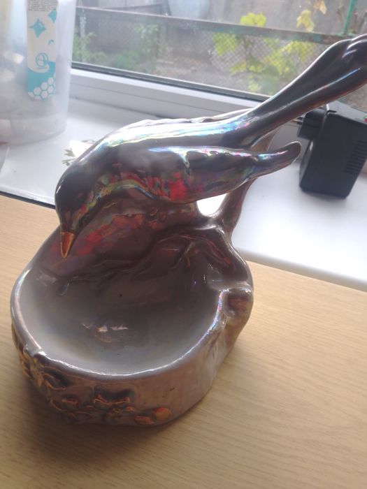 Фарфоровая статуэтка