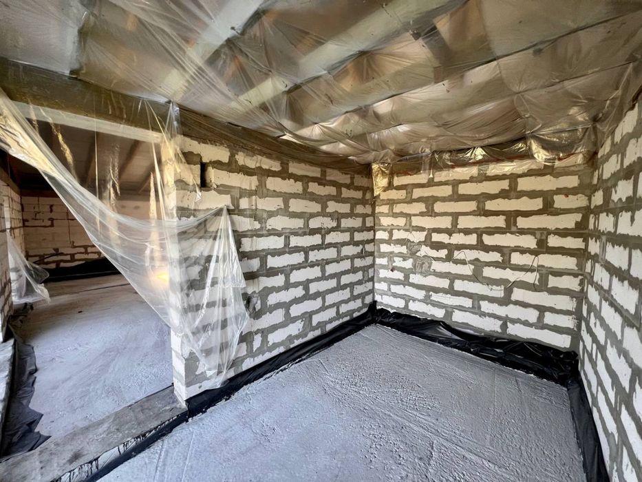 Елітна дача на березі річки біля лісу «Фотон»