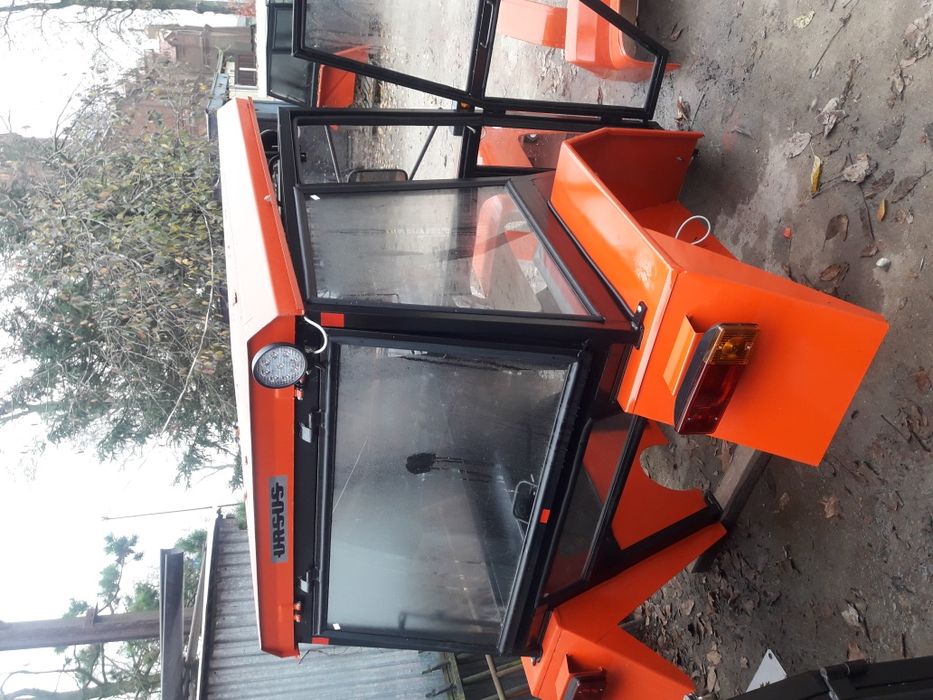 Kabina Ursus C-330 C-360