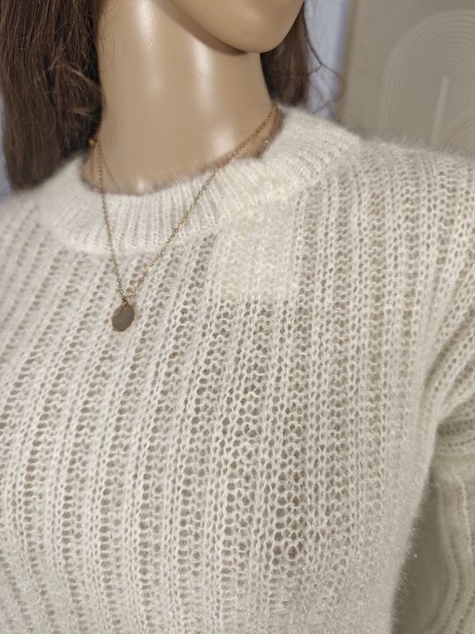 Sweter z włoskiem  ecru off white oversize rękaw dzwonek  one size