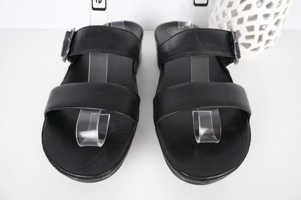 FitFlop skórzane klapki r 39