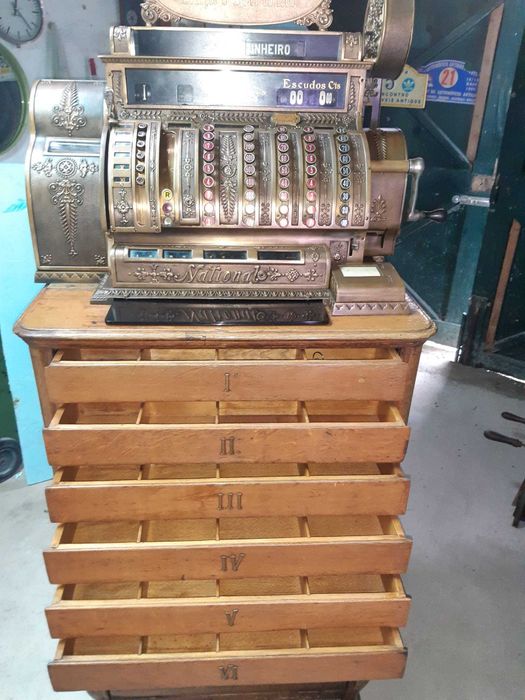 Máquina registadora Nacional 6 gavetas