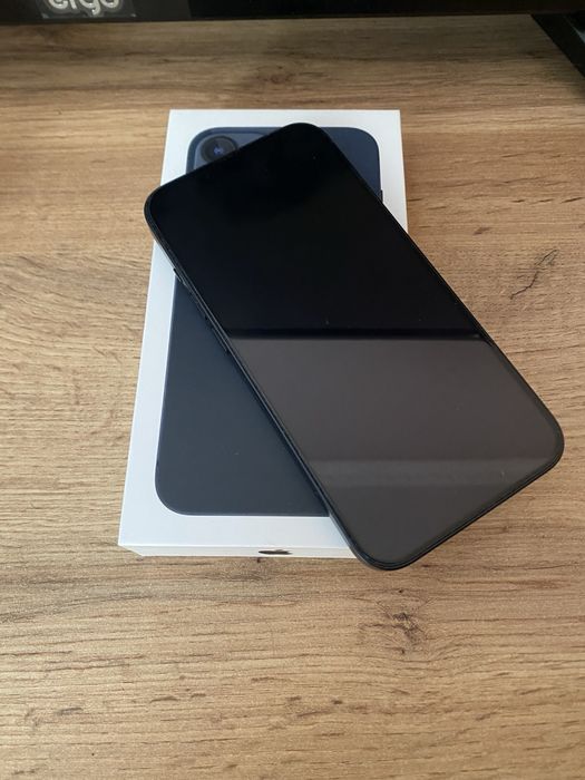 Продам Iphone 13/128