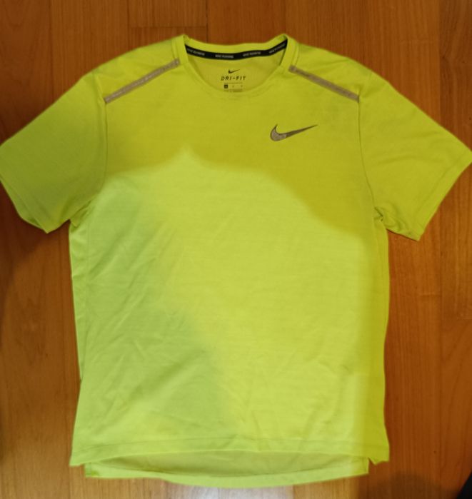 T-shirts de corrida usadas