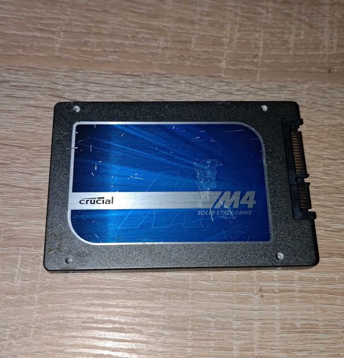 SSD накопитель Crucial m4 128GB 2.5 SATA III