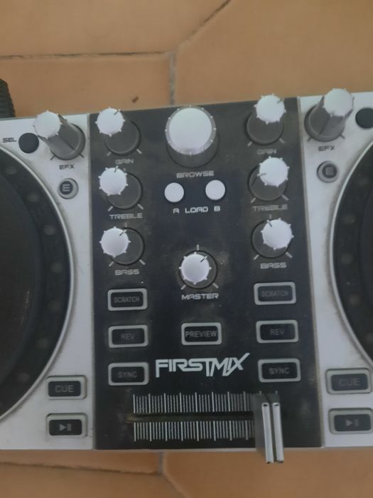 Mesa mistura DJ Anos 90 por USB