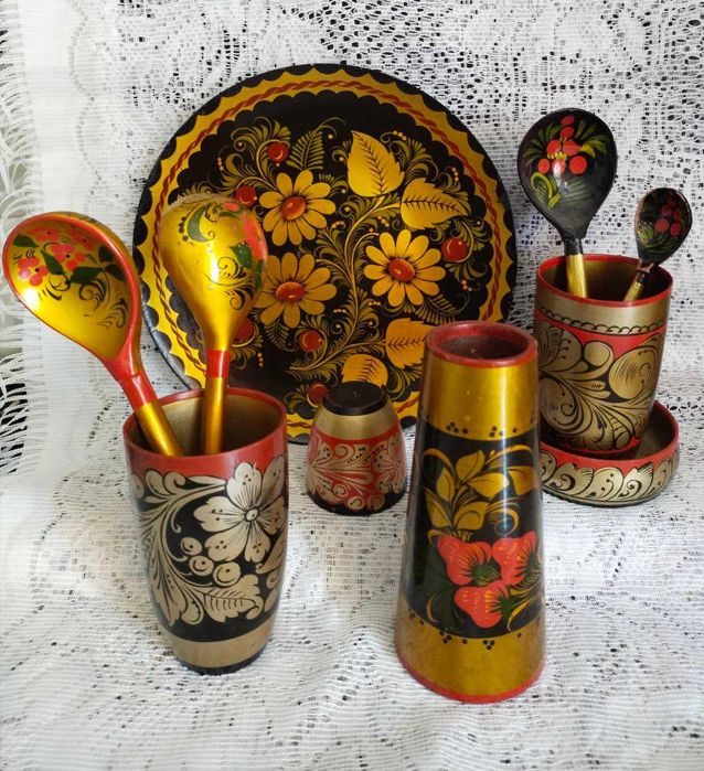 Декоративний дерев'яний посуд з розписом