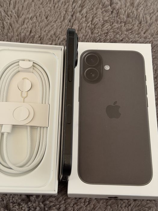 Iphone 16/256 Black