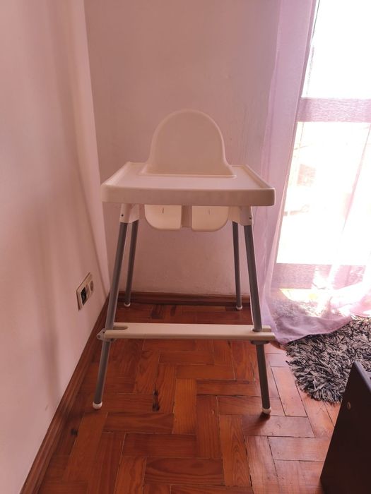 Cadeira de refeições bebé