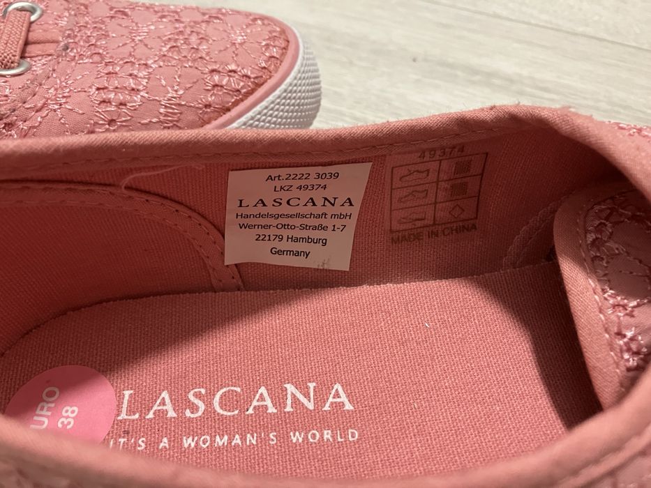 Trampki rozowe nowe metka