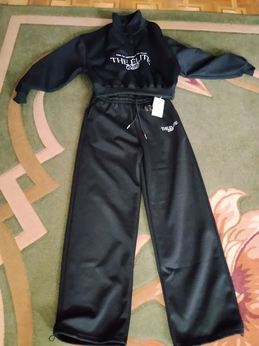 Продам спортивний костюм