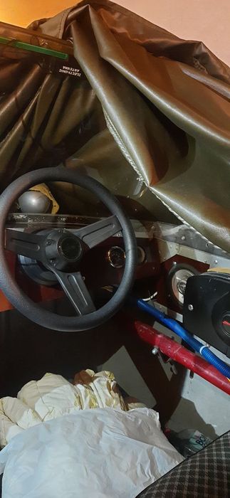 Моторная лодка прогресс 2м на лафете