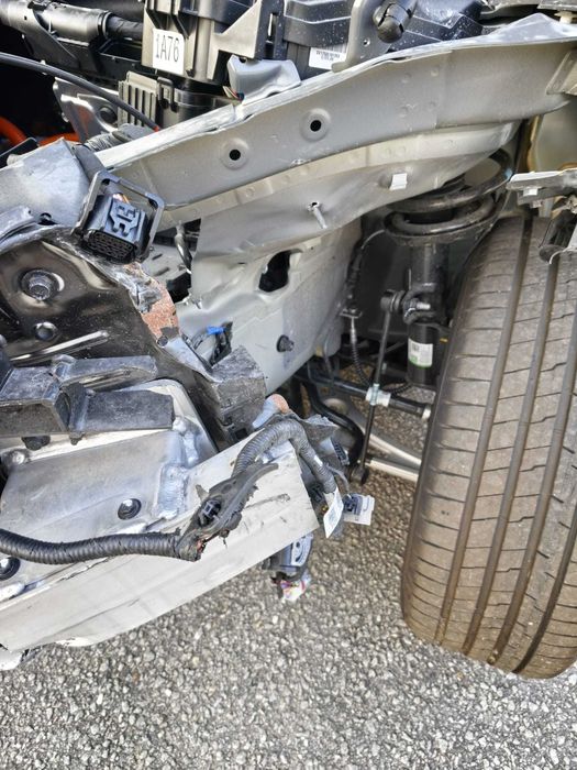 Kia Ev3 2025 acidentado com poucos Kilometros