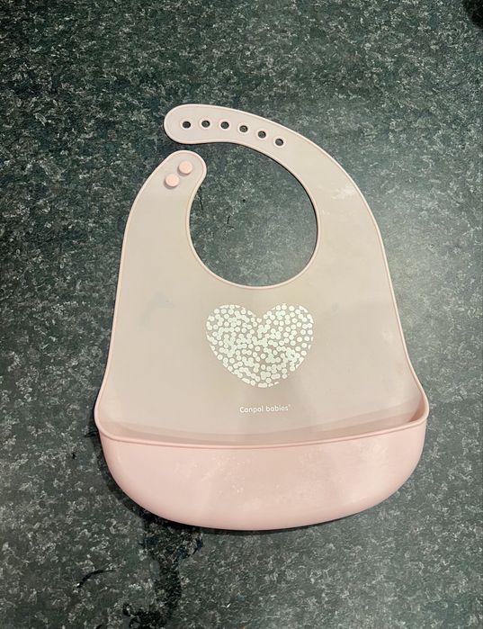 2x śliniak silikonowy canpol stan idealny