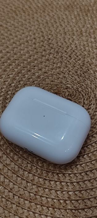 Кейс airpods A2190